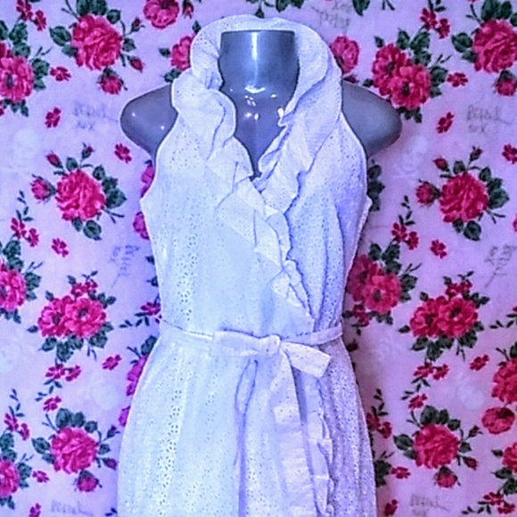 Lilly Pulitzer Dresses & Skirts - 75%OFF🌺 Lilly Pulitzer White Eyelet Wrap Dress